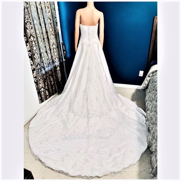 ANJOLIQUE Satin & Lace Bustier Bridal Gown - NWOT - Picture 1 of 8